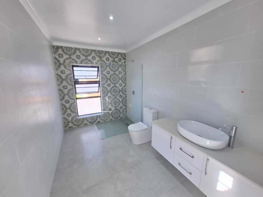 4 Bedroom Property for Sale in Noorsekloof Eastern Cape